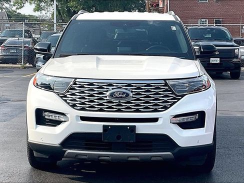 Certified 2023 Ford Explorer Platinum w/ Technology Package AWD/4WD image 2