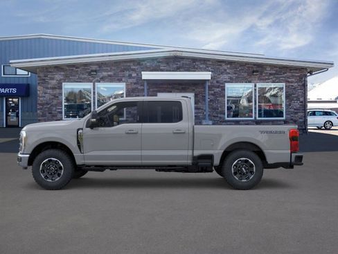 New 2026 Ford F250 XLT w/ XLT Premium Package image 3
