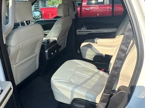 Used 2020 Ford Expedition Platinum AWD/4WD image 8