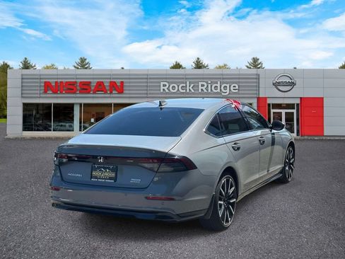 Used 2023 Honda Accord Touring image 5