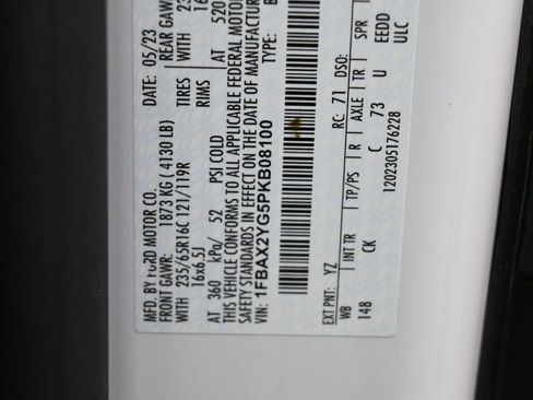 Used 2023 Ford Transit 350 XLT image 17