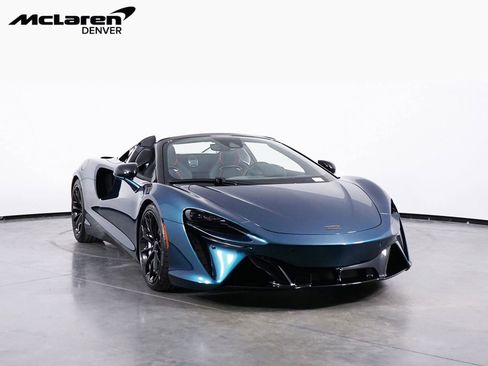 New 2026 McLaren Artura image 10