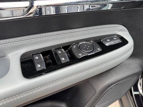 Certified 2021 Lincoln Corsair FWD image 15