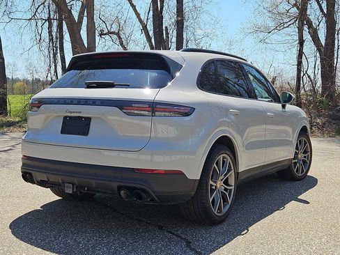Certified 2022 Porsche Cayenne Platinum Edition AWD/4WD image 6