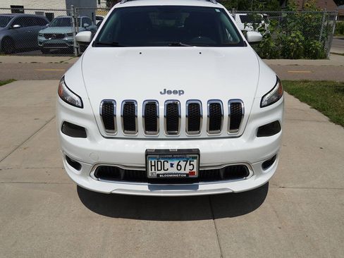 Used 2018 Jeep Cherokee Overland AWD/4WD image 22