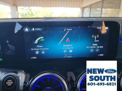 Used 2023 Mercedes-Benz GLB 250 4MATIC image 24