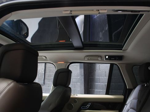 Used 2021 Land Rover Range Rover Westminster Edition image 23