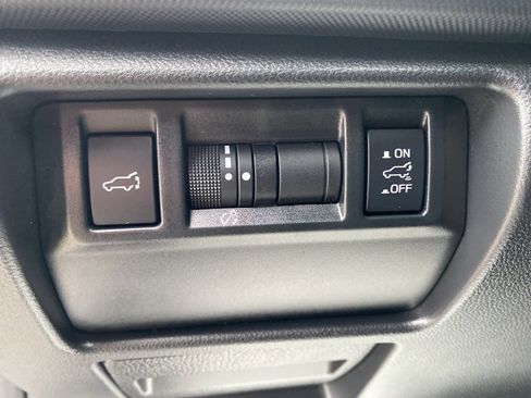 Used 2025 Subaru Forester Limited image 29