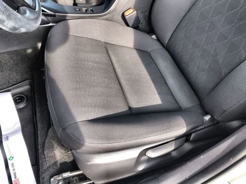 Used 2024 Toyota Corolla LE image 12