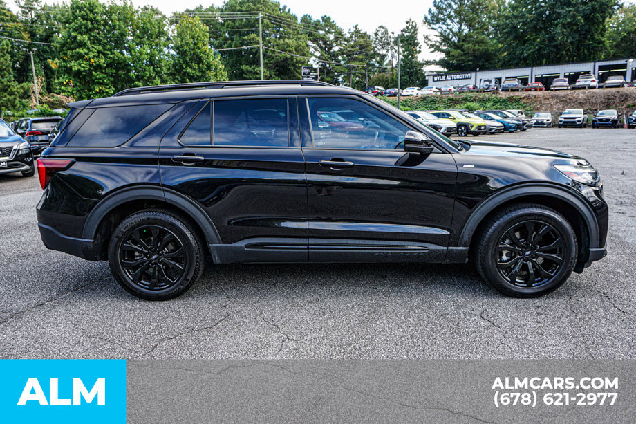 Used 2025 Ford Explorer ST-Line AWD/4WD image 8