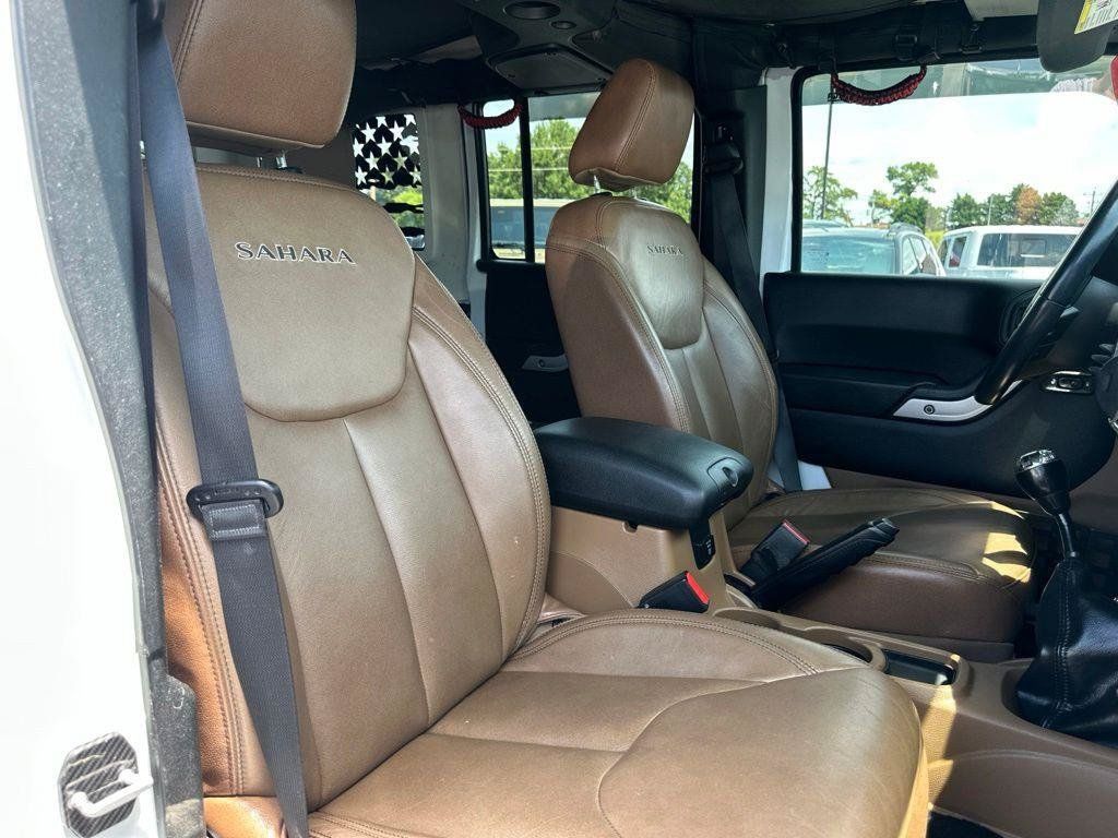 Used 2017 Jeep Wrangler Unlimited Sahara w/ Max Tow Package AWD/4WD image 21
