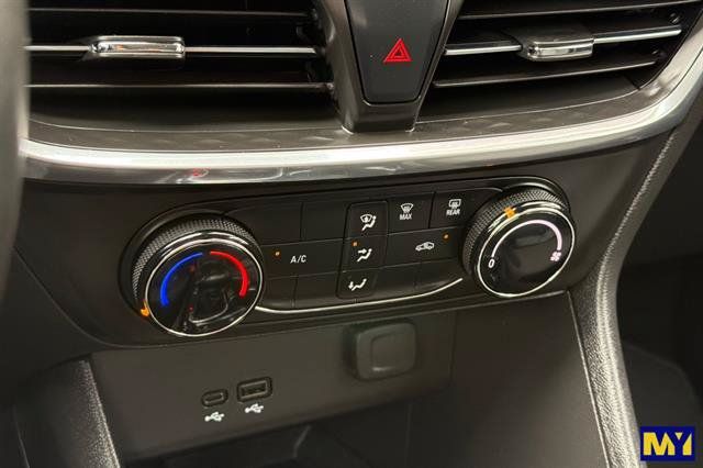 Used 2024 Buick Encore GX Preferred FWD image 24