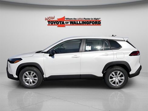 New 2026 Toyota Corolla Cross L image 2