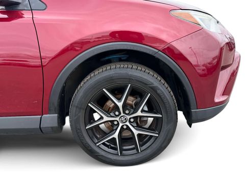 Used 2018 Toyota RAV4 SE w/ Power Extra Value Package image 7