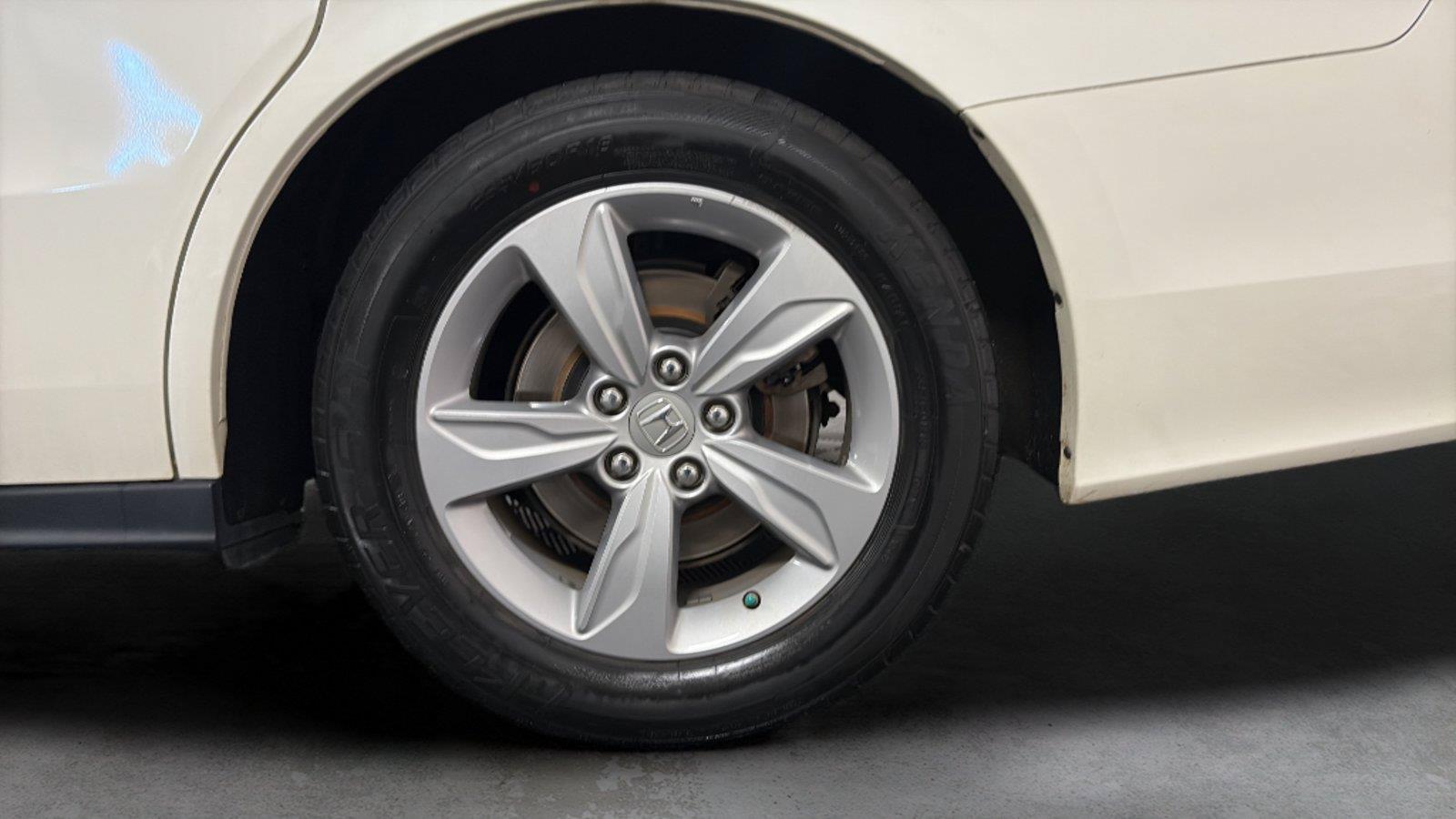 Used 2018 Honda Odyssey EX-L image 26