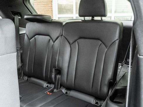 Used 2018 Audi Q7 3.0T Premium Plus w/ Premium Plus Package image 28