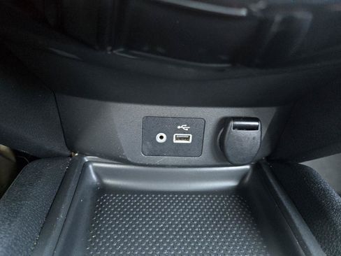 Used 2020 Nissan Rogue S w/ Special Edition Package FWD image 22