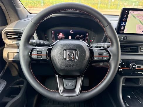 Used 2026 Honda Pilot TrailSport image 20