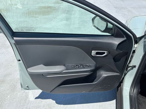 Used 2025 Kia K4 FWD image 18