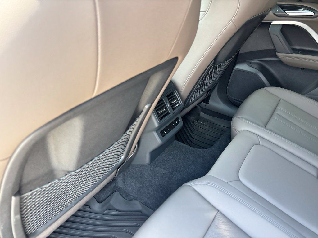 Used 2025 Audi Q5 Prestige AWD/4WD image 11