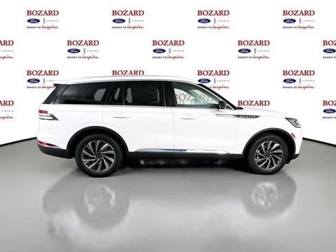 New 2026 Lincoln Aviator AWD image 8