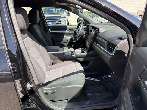 Used 2026 GMC Terrain Elevation w/ Black Edition FWD image 27