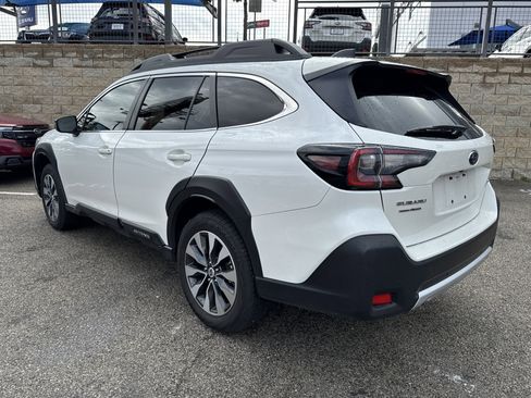 Certified 2023 Subaru Outback Limited image 5
