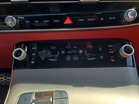 New 2026 Genesis GV70 3.5T Sport Advanced AWD/4WD image 19