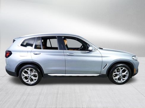 Used 2024 BMW X3 xDrive30i w/ Premium Package AWD/4WD image 8