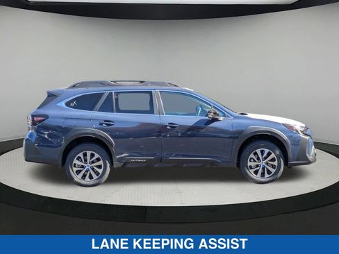 Certified 2025 Subaru Outback Premium image 2