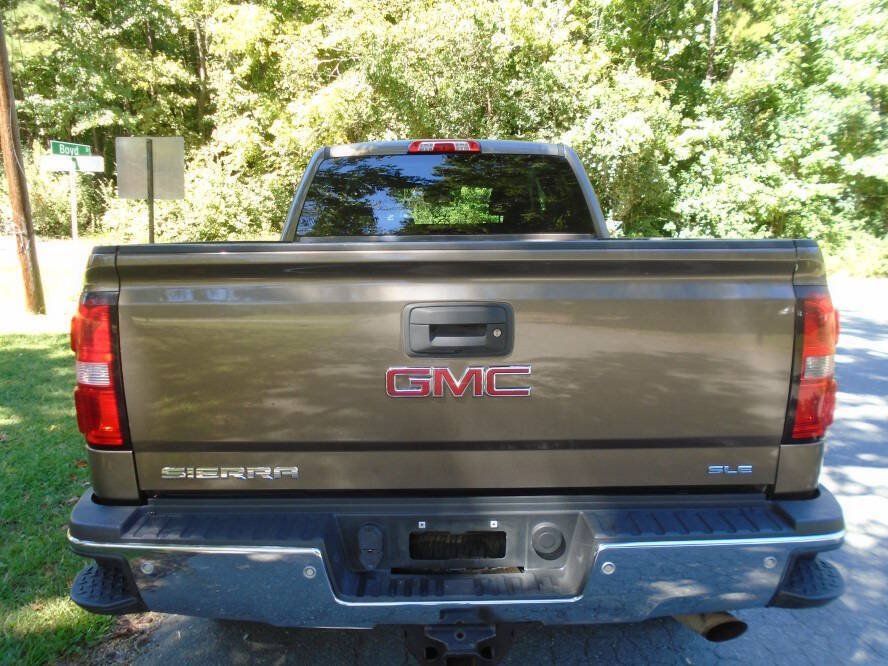 Used 2015 GMC Sierra 2500 SLE w/ SLE Preferred Package AWD/4WD image 6