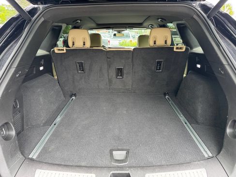 Used 2017 Cadillac XT5 Luxury w/ Driver Awareness Package image 43