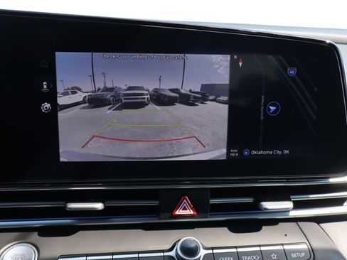 New 2025 Hyundai Elantra Limited image 14