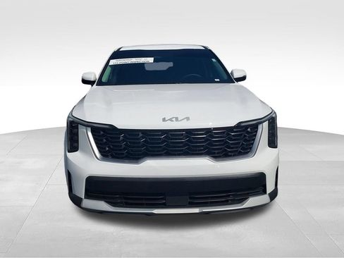 Certified 2024 Kia Sorento LX FWD image 8