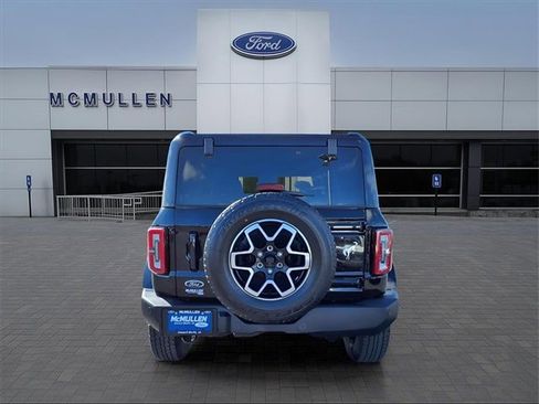 Certified 2024 Ford Bronco Outer Banks image 4