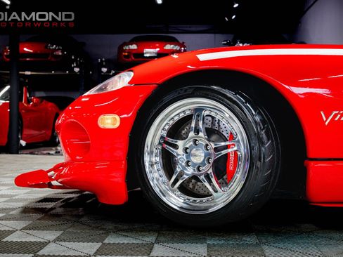 Used 2000 Dodge Viper GTS image 30