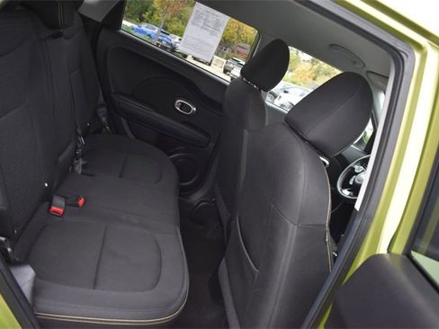 Used 2016 Kia Soul + image 14