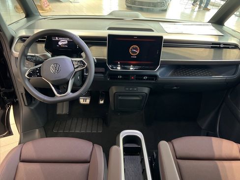 New 2025 Volkswagen ID. Buzz Pro S image 7