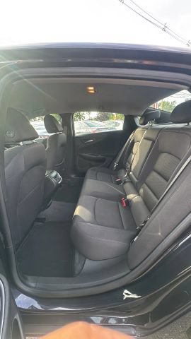 Used 2023 Chevrolet Malibu LT FWD image 15