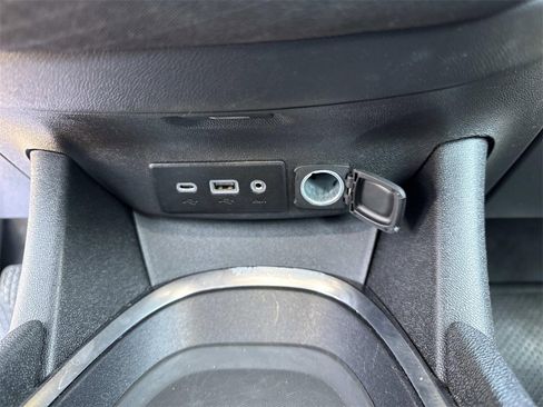 Used 2024 Chevrolet Malibu LT image 21