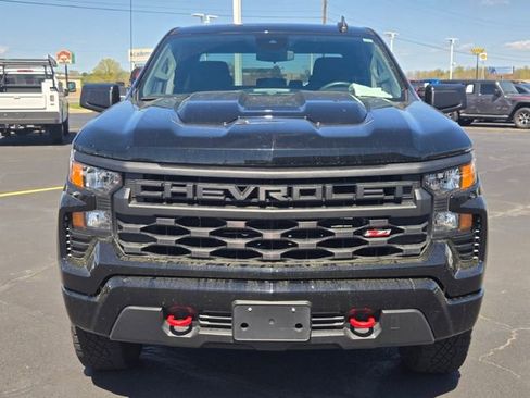 Used 2023 Chevrolet Silverado 1500 Custom Trail Boss w/ LPO, Dark Essentials Package image 8