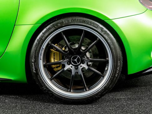 Used 2020 Mercedes-Benz AMG GT R image 17