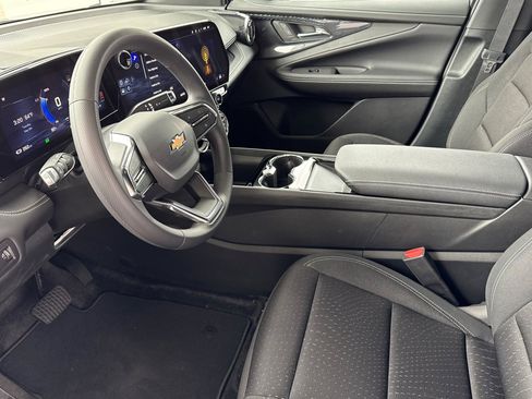 New 2025 Chevrolet Blazer EV LT image 10