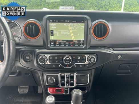 Used 2020 Jeep Gladiator Mojave AWD/4WD image 32