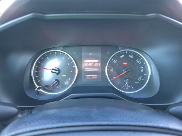 Used 2020 Toyota RAV4 XLE AWD/4WD image 22