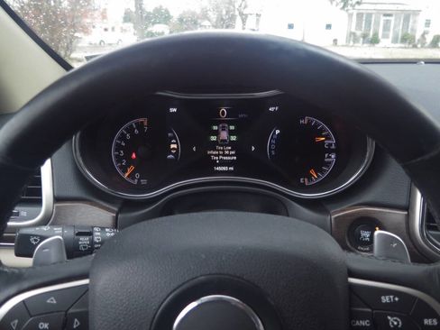 Used 2015 Jeep Grand Cherokee Limited w/ Trailer Tow Group IV image 7