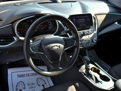 Used 2023 Chevrolet Malibu LT image 14