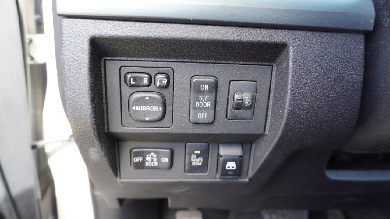 Used 2014 Toyota Tundra Platinum RWD image 14