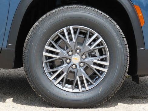 New 2026 Chevrolet Traverse LT AWD/4WD image 15