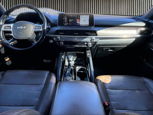 Used 2022 Kia Telluride SX w/ SX Prestige Package image 16